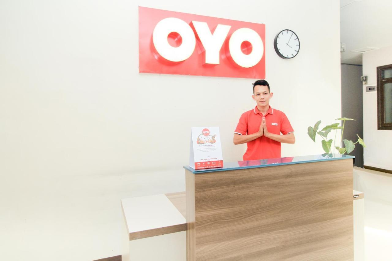 Oyo 204 Blessing Residence Surabaya Exterior foto